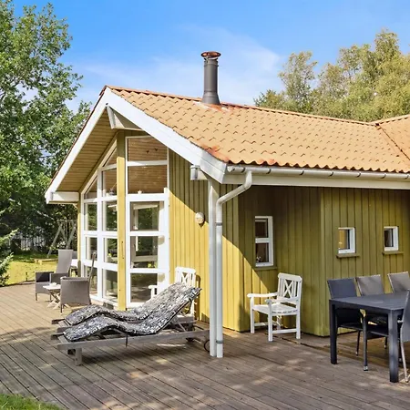 Holiday home Karitte - 5km From The Sea In Nw Jutland By Interhome *